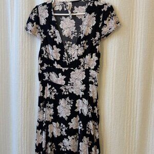 ✨ Bethany Mota Cut-Out Floral Mini Dress ✨ Size M